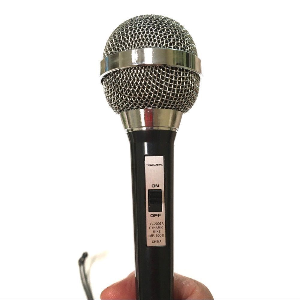 Realistic Dynamic microphone 33–2001A - Picture 2 of 4